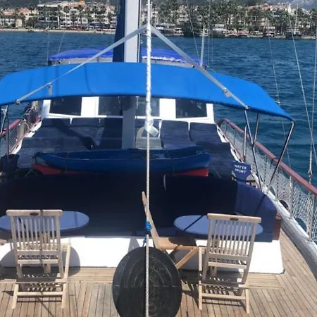 Irenguel Sultan Botel